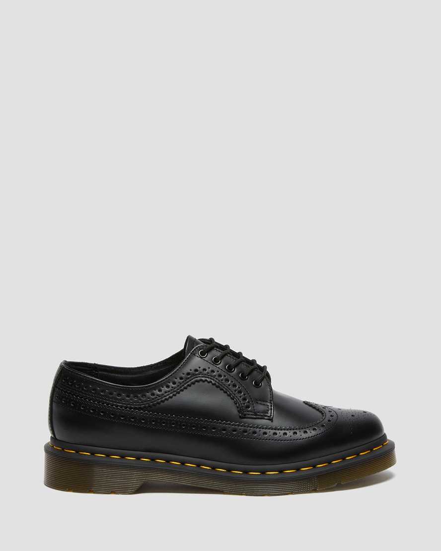 Dr. Martens 3989 Wingtip Smooth Brogue Shoes - Black