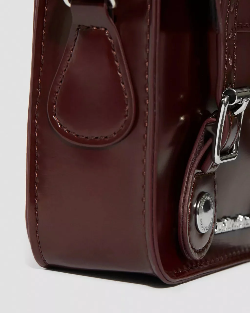 Dr. Martens Vegan 7 Inch Leather Satchel - Cherry Red Oxford Brush - Image 9