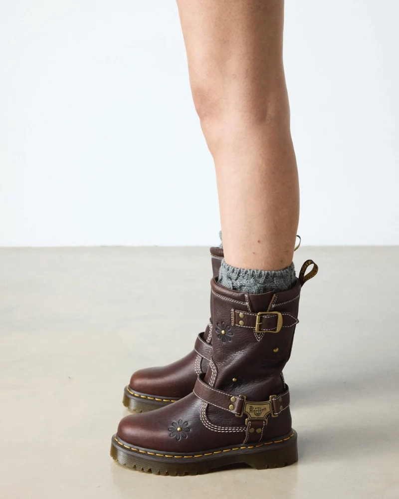Dr. Martens Anistone Hi Flower Rigger Boot - Dark Brown Grizzly - Image 2
