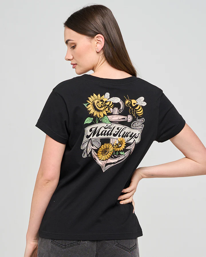 The Mad Hueys BEE ANCHOR | WOMENS V NECK TEE - Image 4