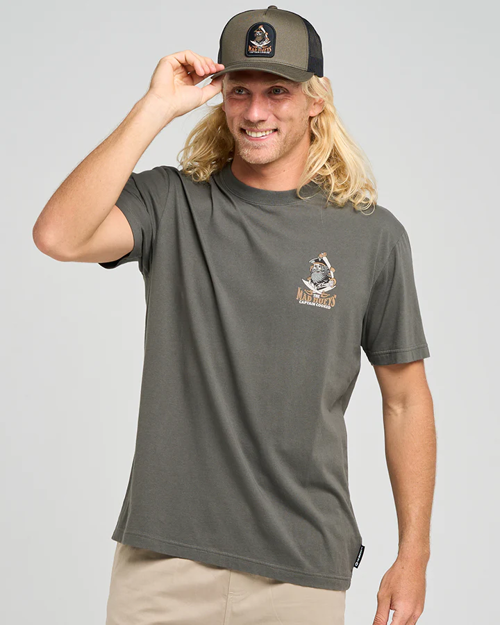 The Mad Hueys CAPTAIN SHIP FACED | SS TEE - Image 9