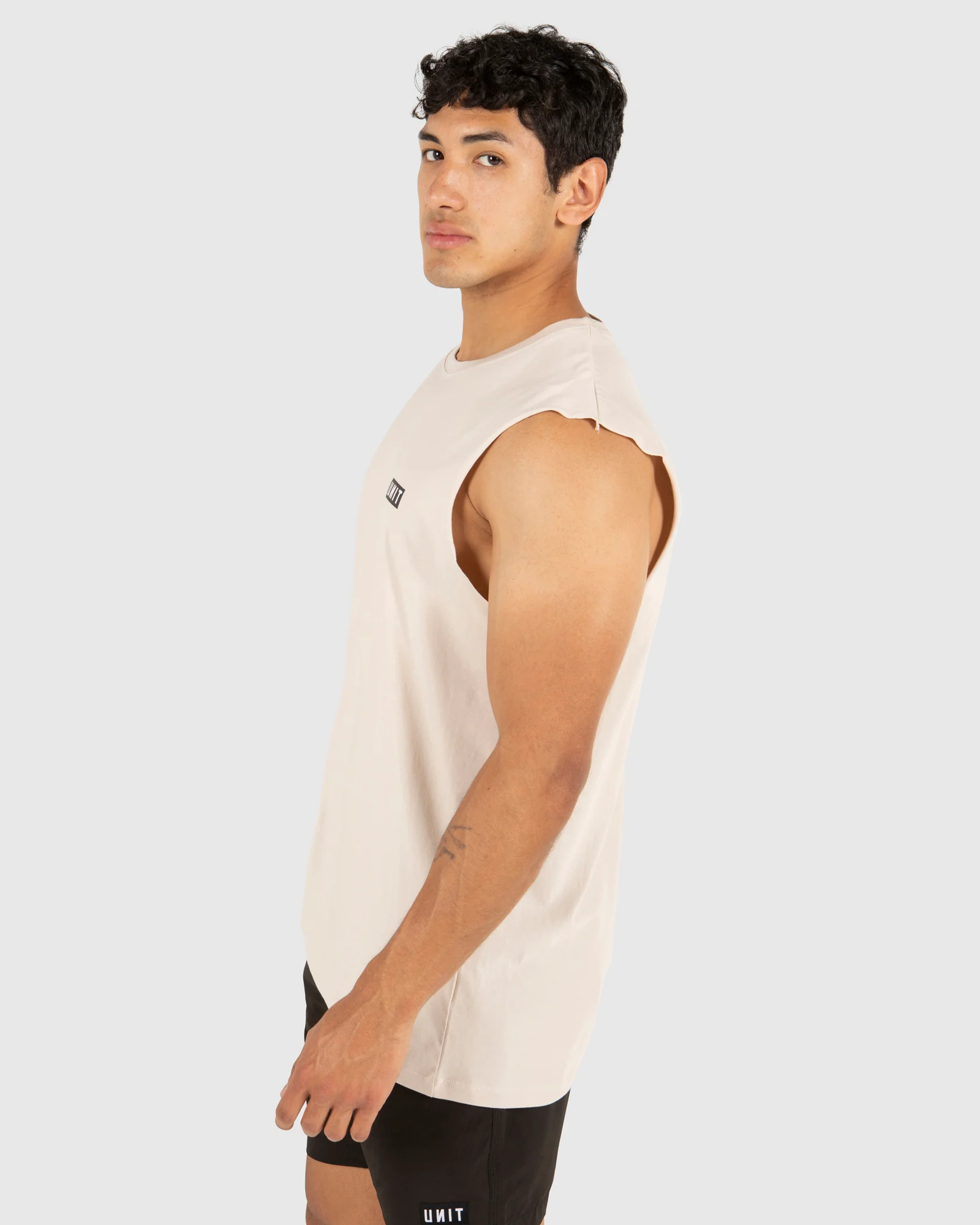 Unit Case Muscle - Image 10