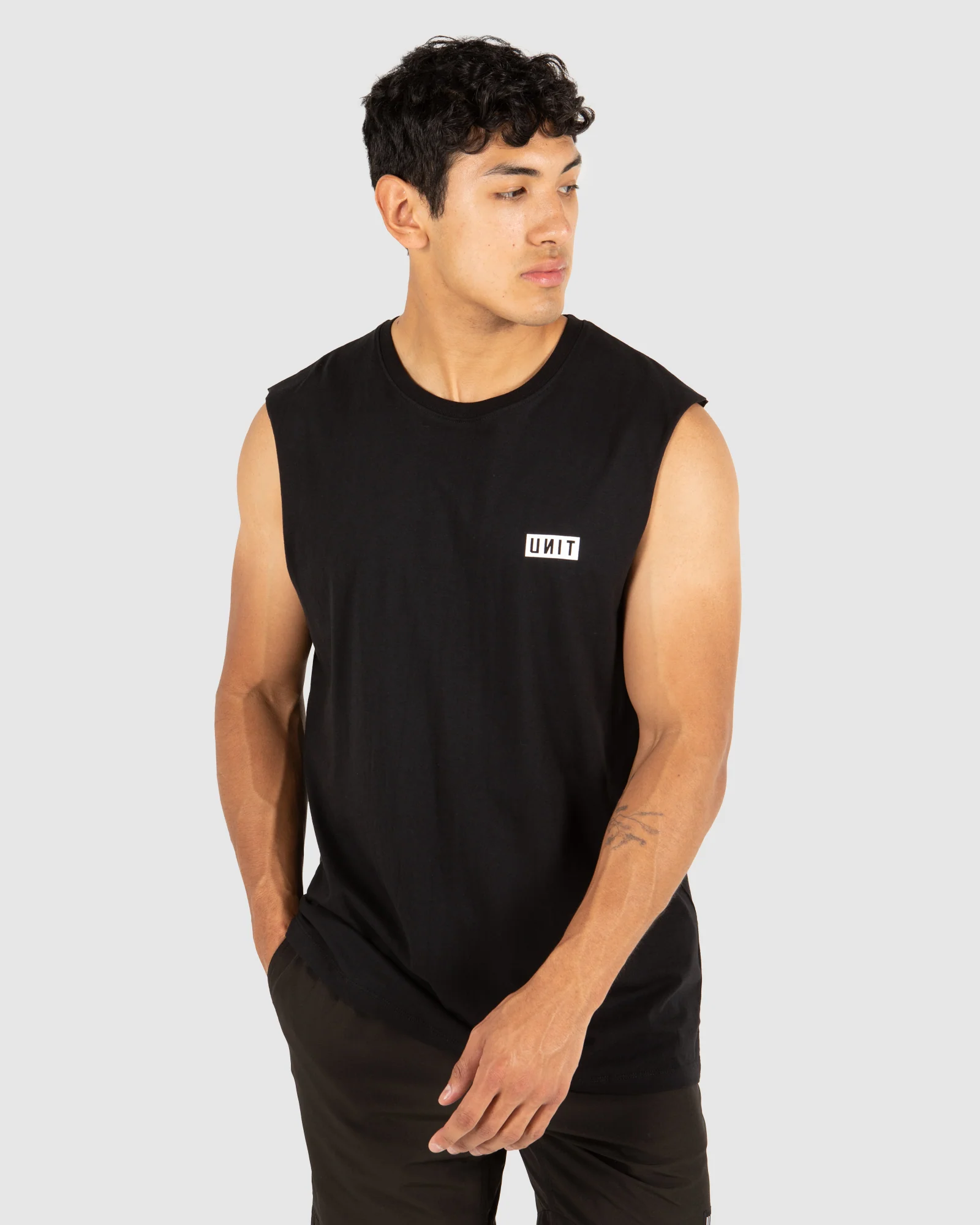 Unit Case Muscle - Image 4