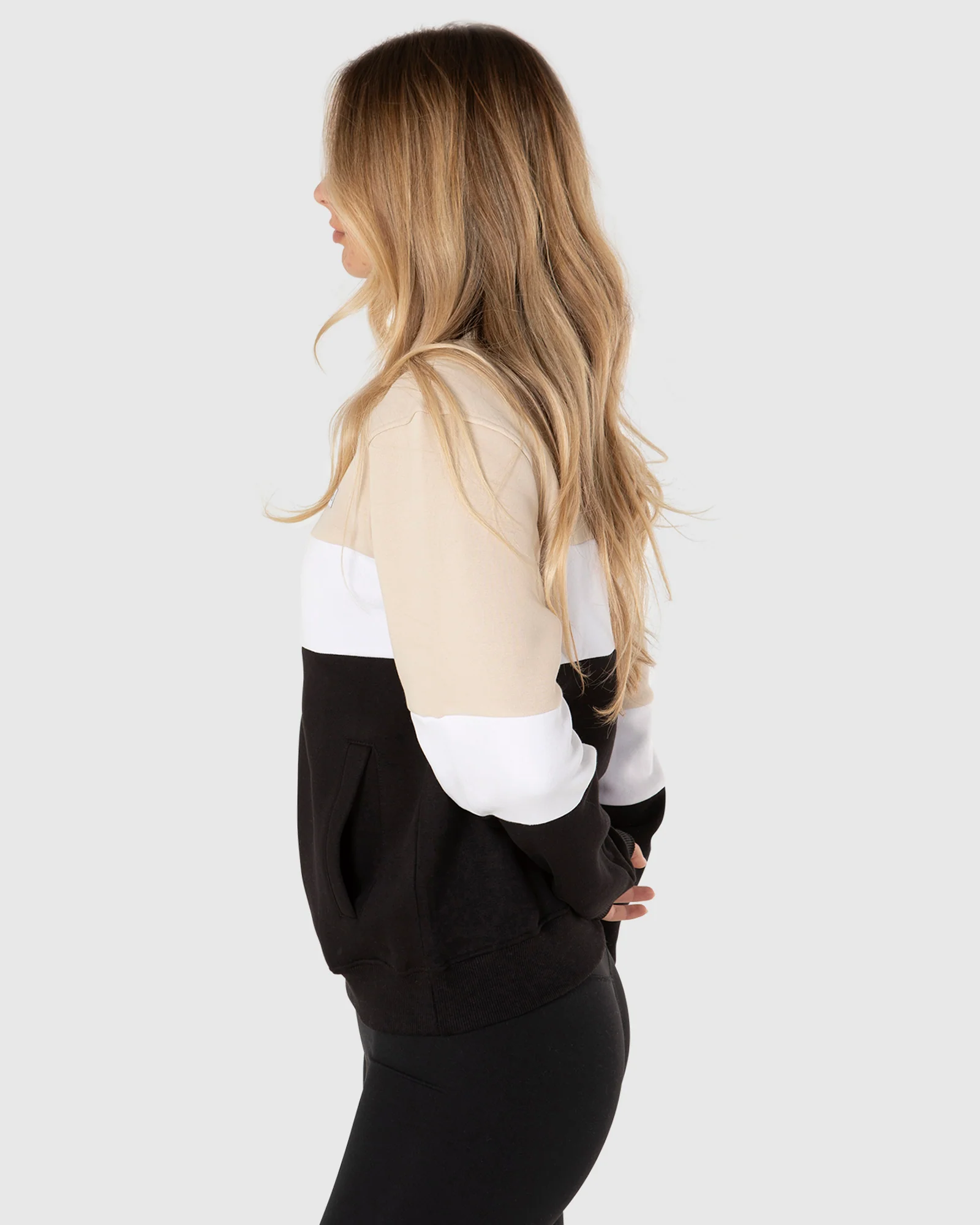 Unit Coco Womens Crew Neck - Image 12