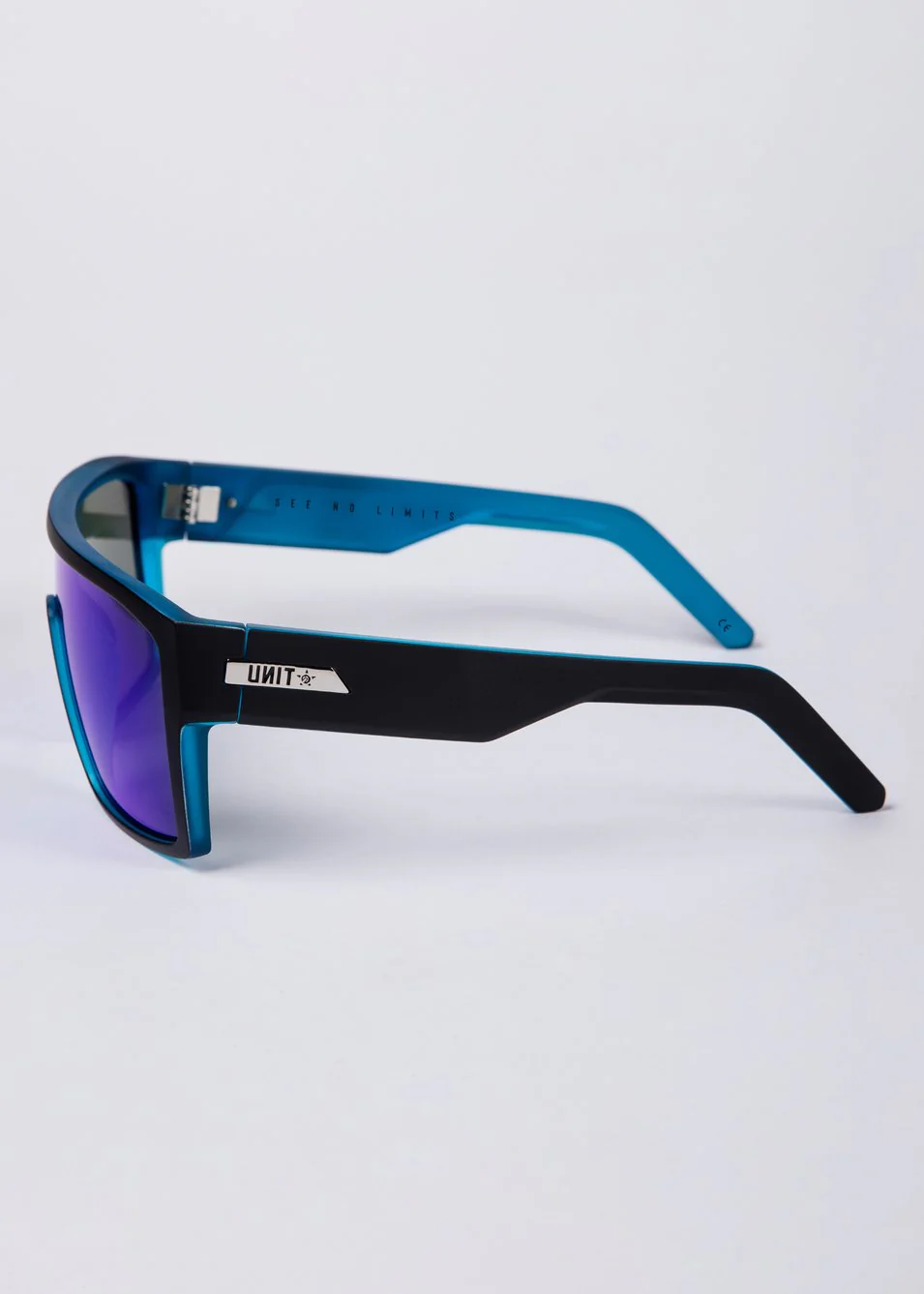 Unit Command Polarised Sunglasses - Black / Sky - Image 4