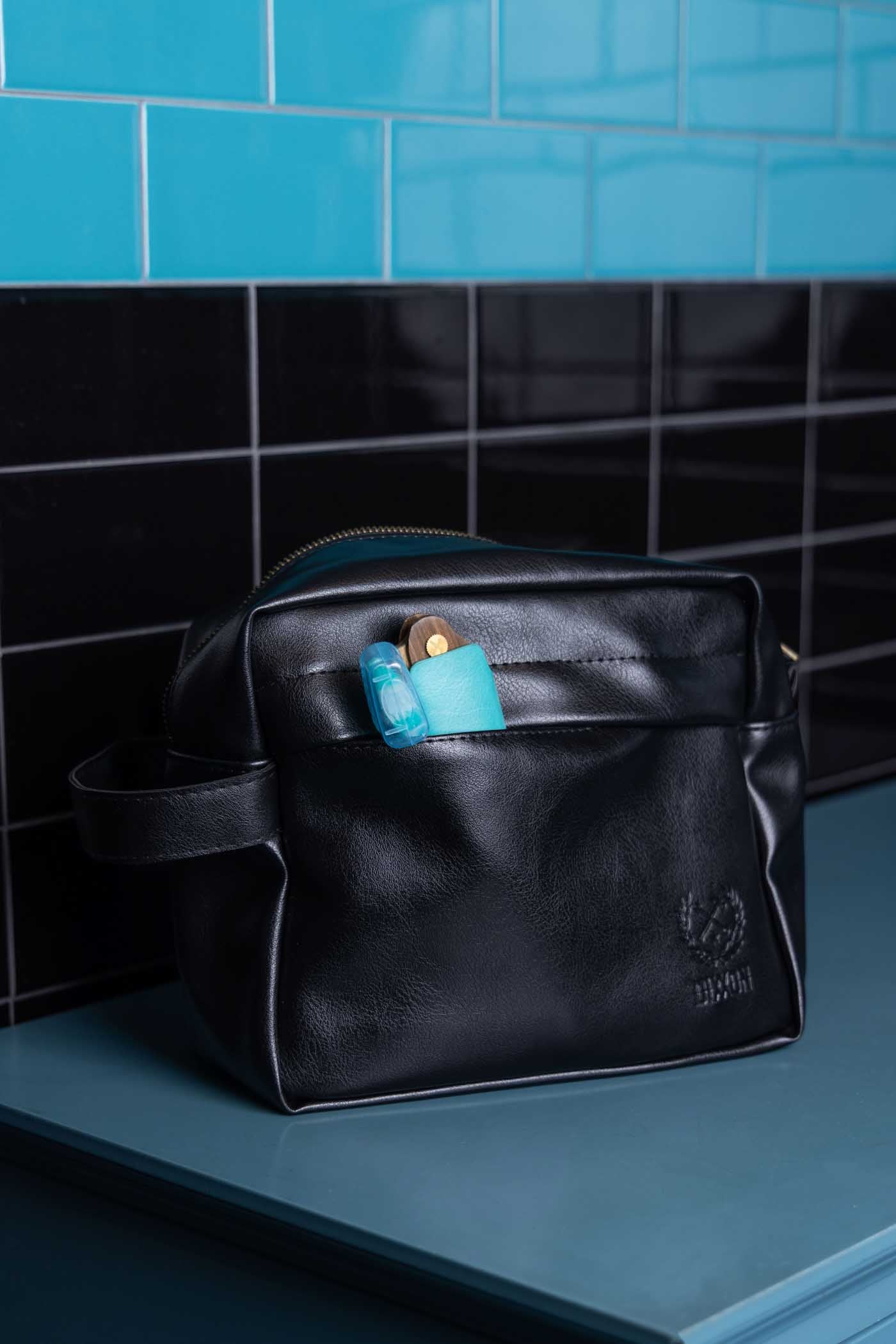 Dixxon Toiletry Bag Black - Image 2