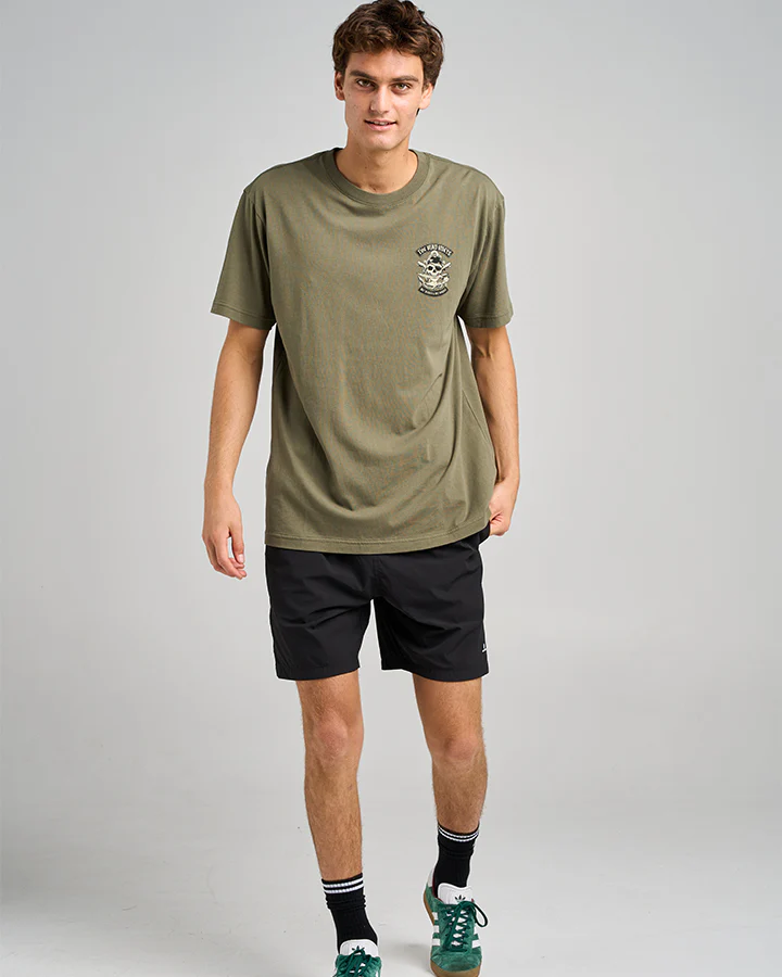 The Mad Hueys HUEYS PIRATE | SS TEE - Image 7