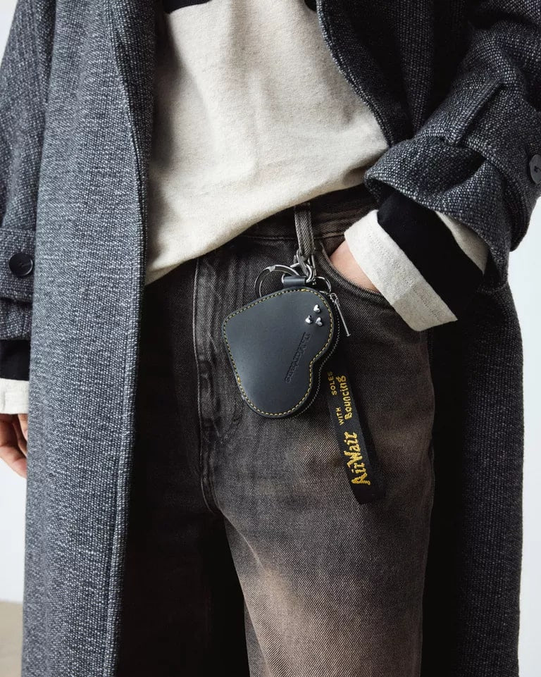 Dr. Martens Leather Heart Keyring Purse - Black Kiev - Image 2