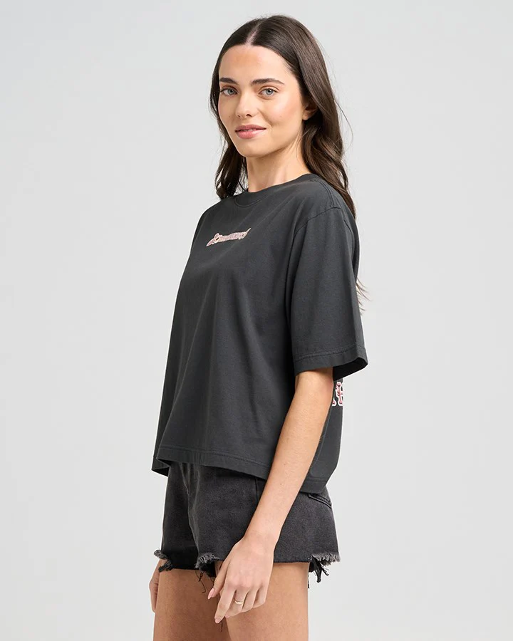 The Mad Hueys MAKE NO BONES | WOMENS BOXY TEE - Image 3