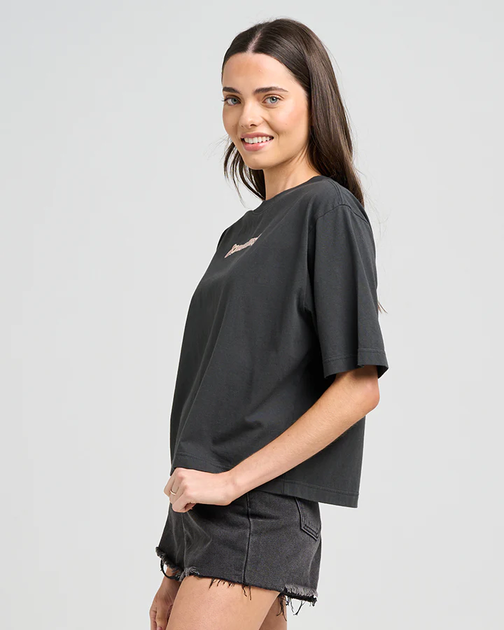 The Mad Hueys MAKE NO BONES | WOMENS BOXY TEE - Image 6