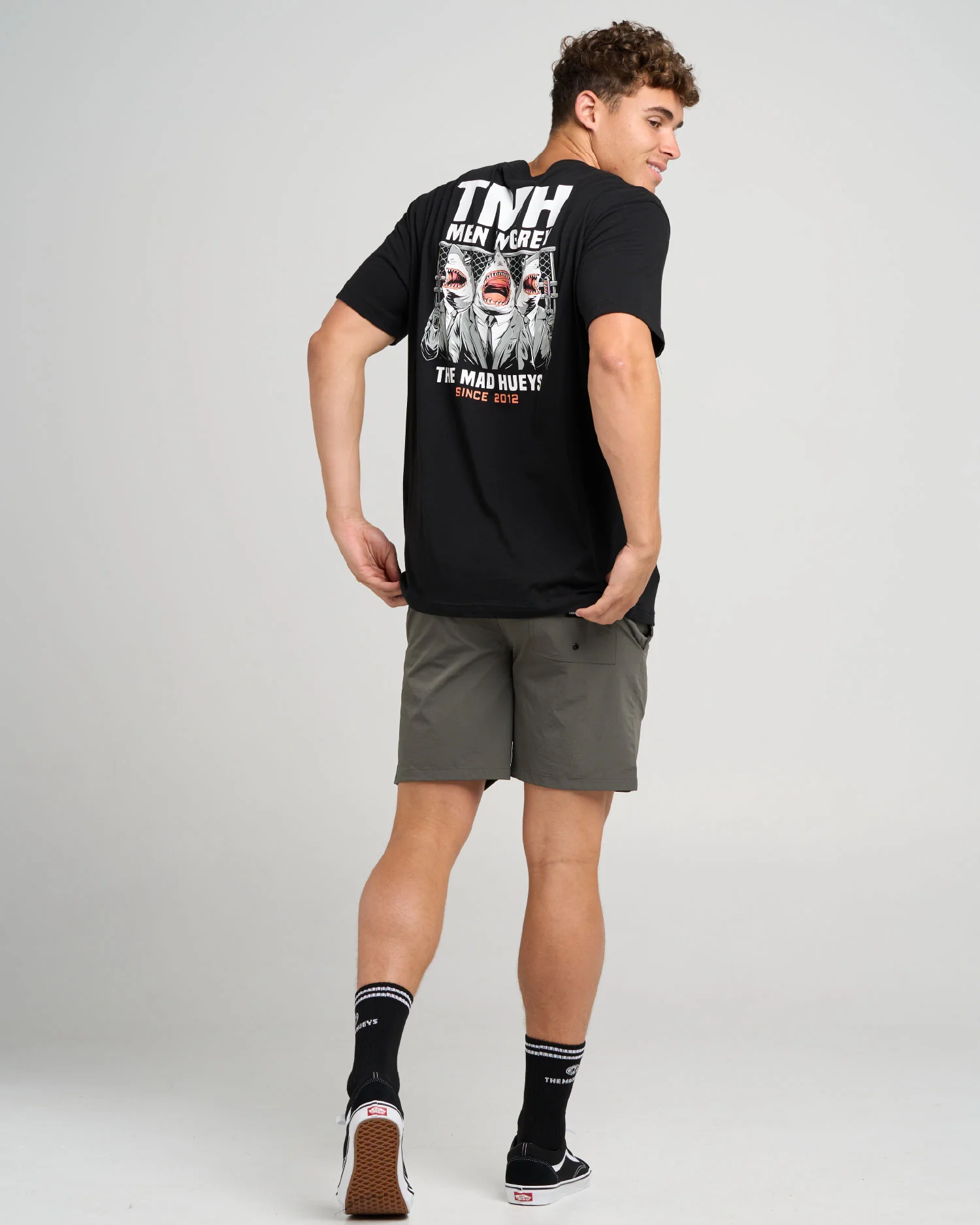 THE MAD HUEYS MEN IN GREY | SS TEE - Image 4