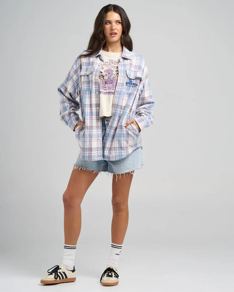 THE MAD HUEYS MERMAIDS DRINK FREE | WOMENS SHACKET - Image 3