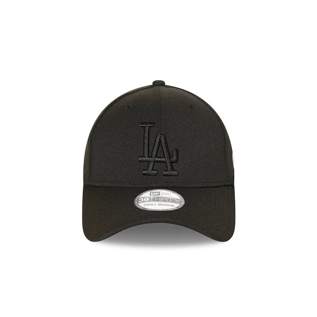 New Era Los Angeles Dodgers Black on Black 39THIRTY Stretch Fit - Image 2