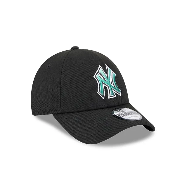 New Era New York Yankees 9FORTY Snapback - Image 3