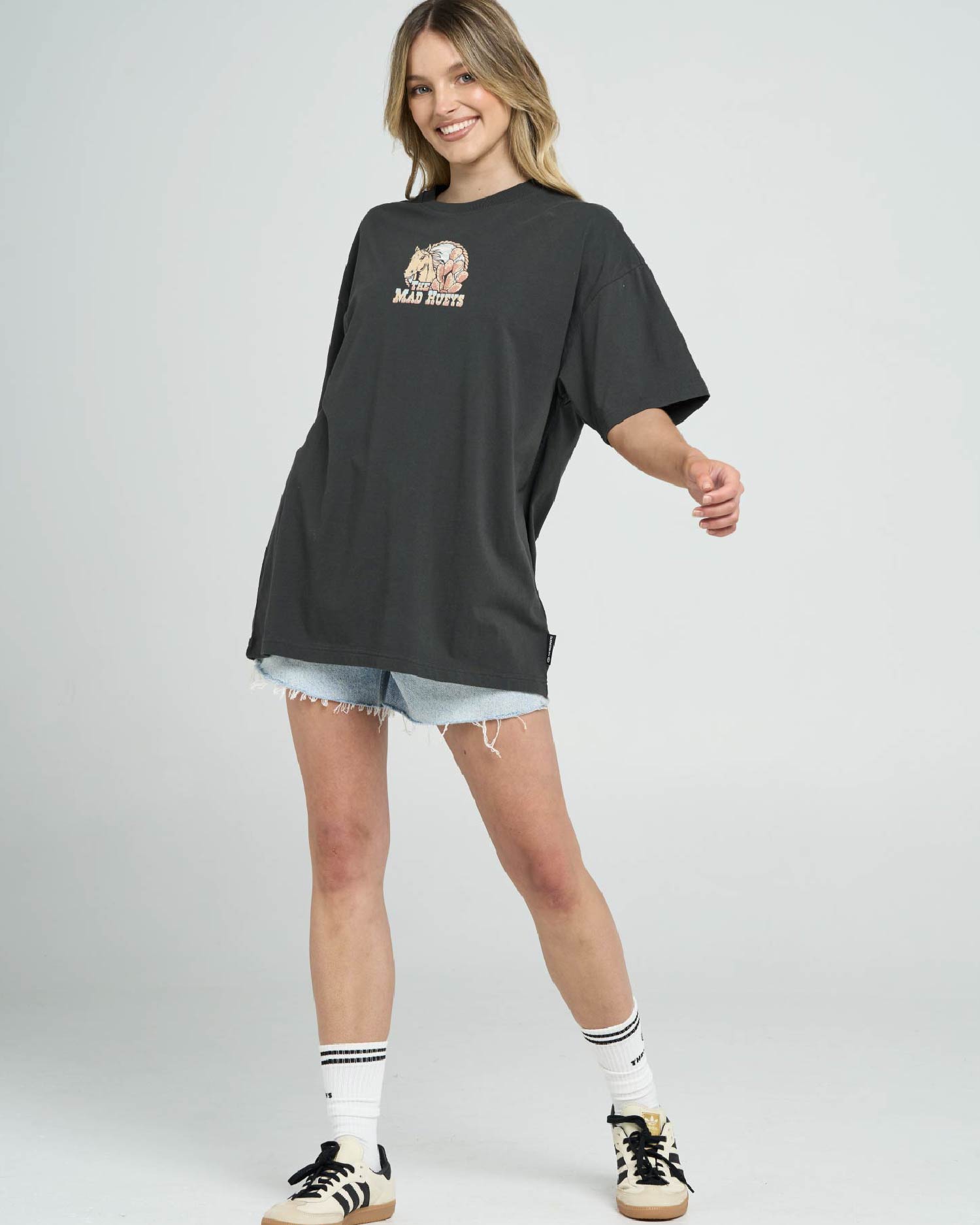 THE MAD HUEYS RANCH DRESSING | WOMENS OVERSIZED TEE - Image 6