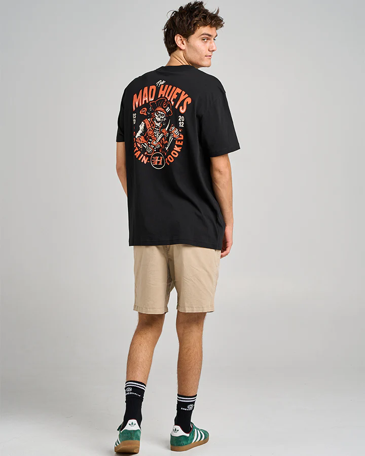 The Mad Hueys THE CAPTAINS COOKED | SS TEE - Image 5