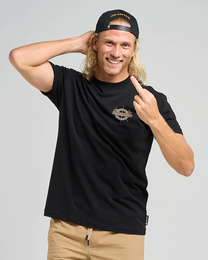 The Mad Hueys THE SEA CAPTAIN | SS TEE - Image 7