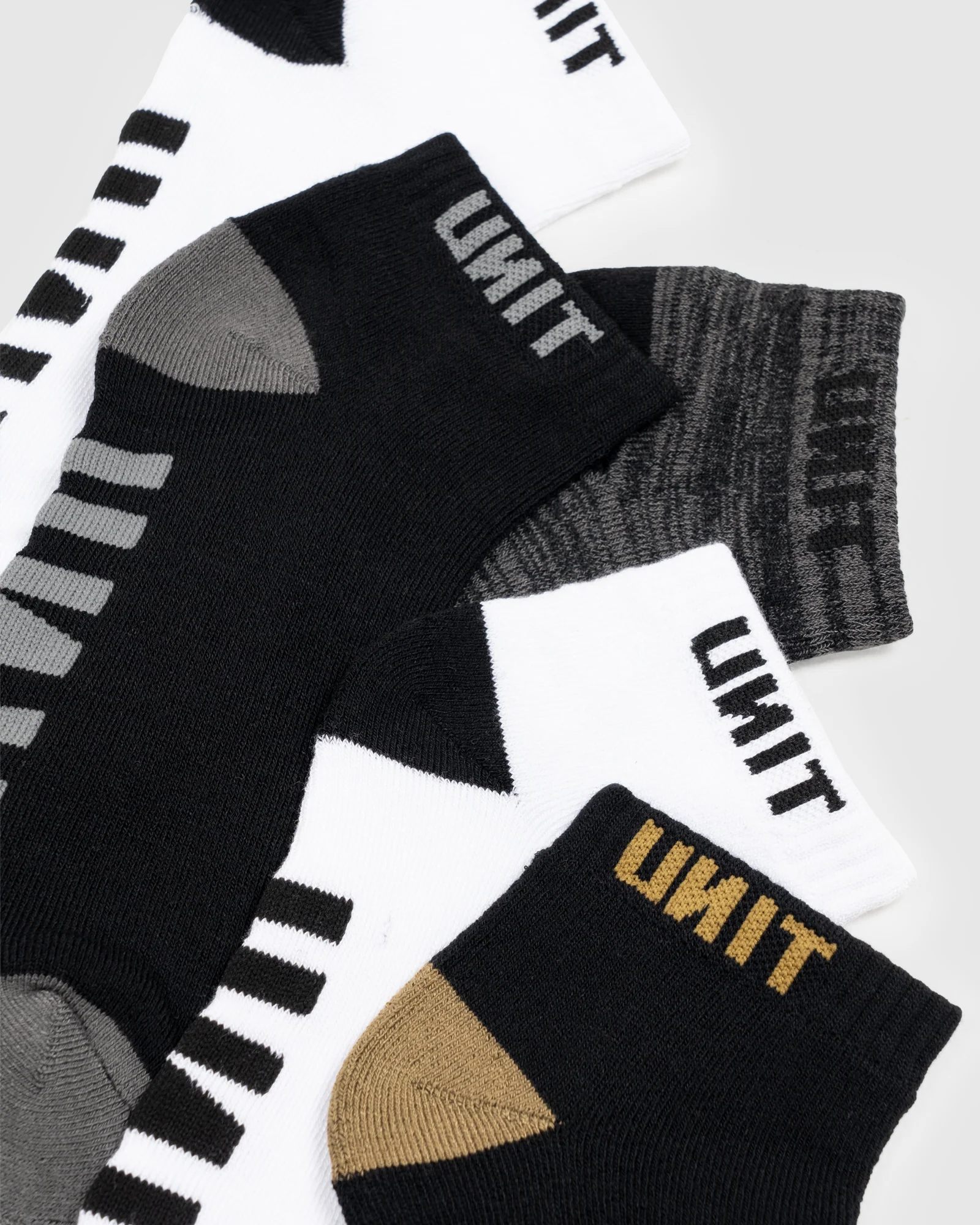 Unit Mens Vital Bamboo Lo Lux Socks - 5 Pack - Image 4